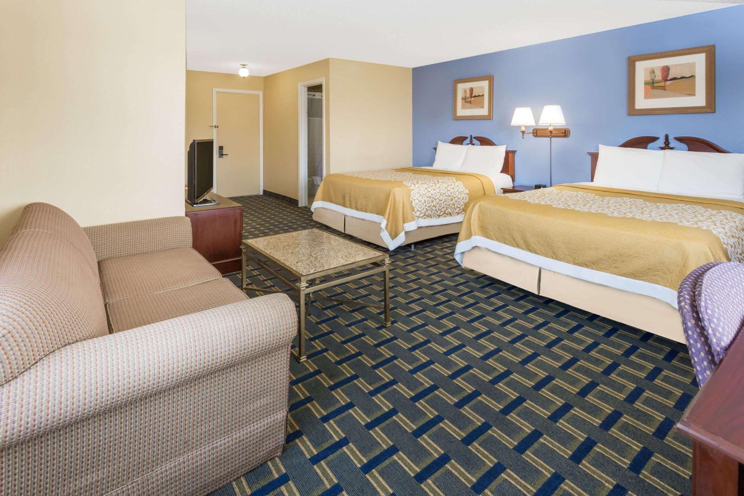 Days Inn by Wyndham Plymouth - photo 17