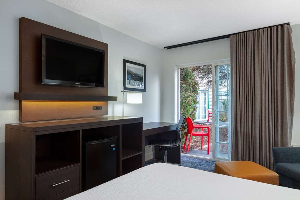 Ramada by Wyndham Spokane Airport - photo 8