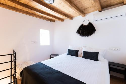 Anamnisi House — 4-Star Luxury Hotel in Mykonos, Greece