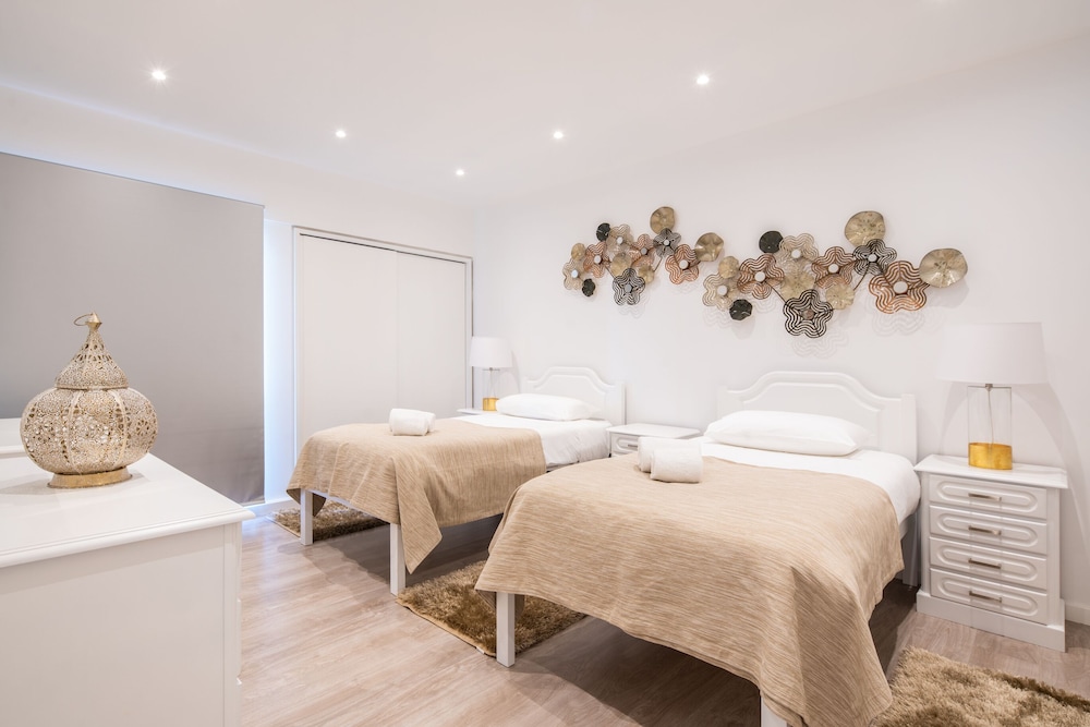 Piornais Apartment — 4-Star Luxury Hotel in Funchal, Portugal
