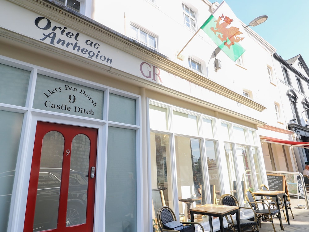 Llety Pen Deitsh 2 — 4-Star Luxury Hotel in Caernarfon, United Kingdom
