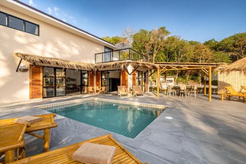 Manao Pool Villa 17 5 Mins Walk To The Beach — 4-Star Luxury Hotel in Ko Lanta, Thailand