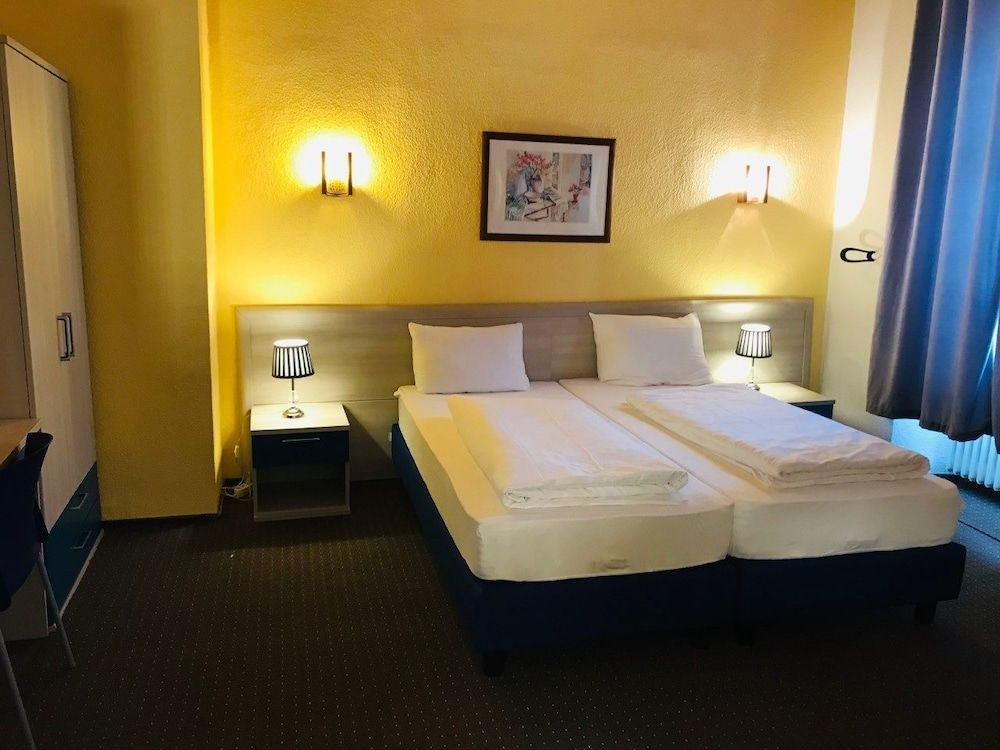 Hotel restaurant germania in Bernkastel-Kues, Germany