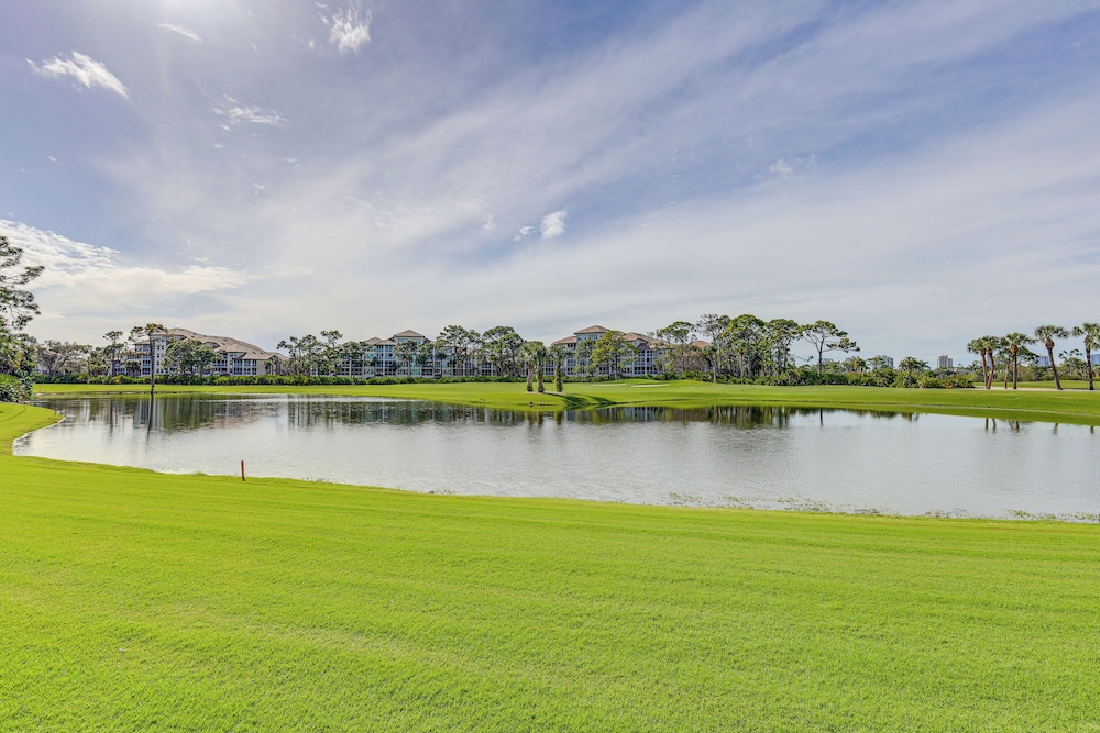 Bonita Springs Escape w Community Pool Hot Tub — 4-Star Luxury Hotel in Bonita Springs, United States