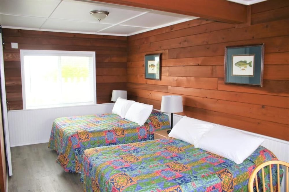 The Lowtide Motel - photo 8