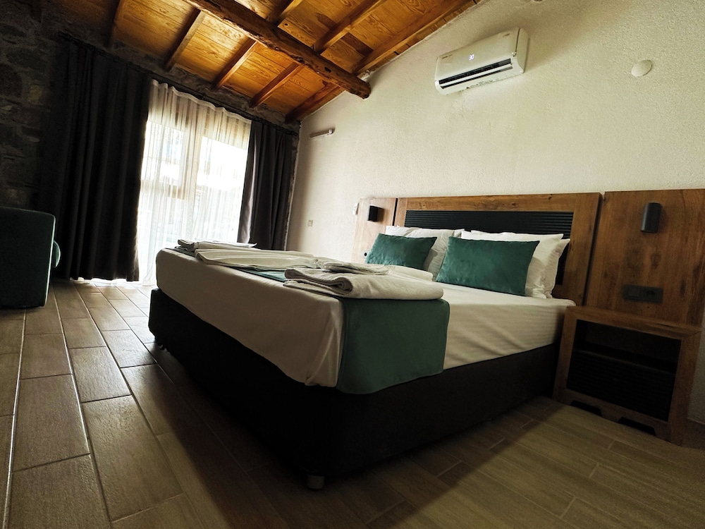 Kamen Vila Otel — Ayvalik — photo 2