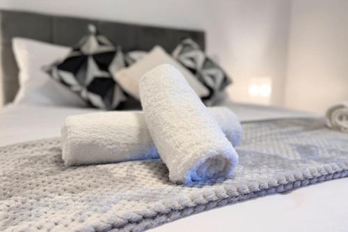 New King size bed en suit luxury refurbished home — 4-Star Luxury Hotel in Newark On Trent, United Kingdom