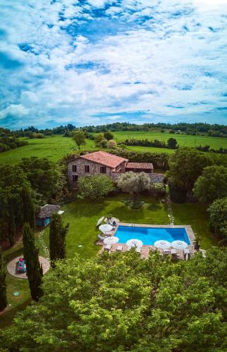 Villa Diana — 4-Star Luxury Hotel in Padenghe Sul Garda, Italy
