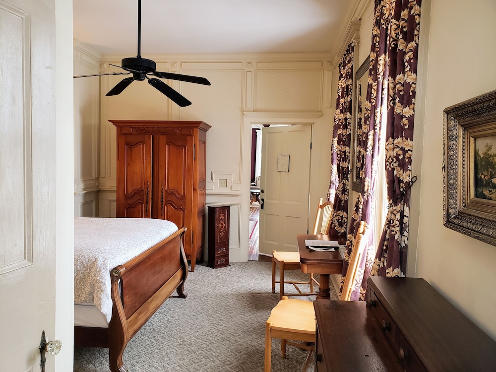 Iron Horse Hotel - photo 35