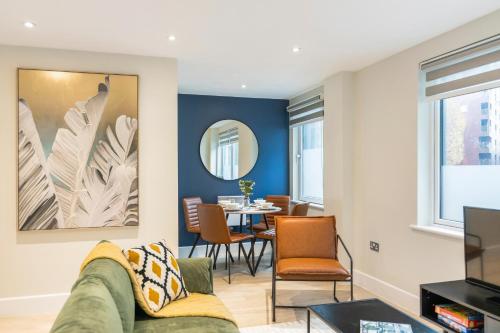 Urban Retreat in Southwark 2BR Gem for 4 — 4-Star Luxury Hotel in London, United Kingdom