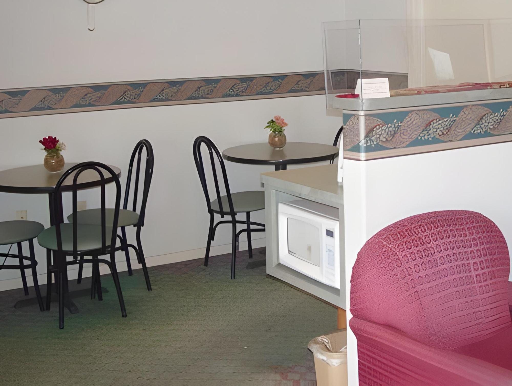 Executive Inn & Suites Houston - photo 30