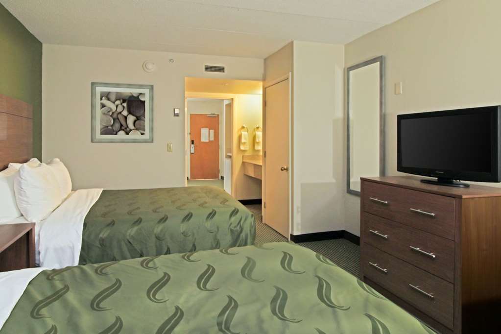 Quality Suites Lake Wright Norfolk Airport - photo 9