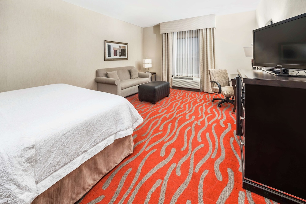 Hampton Inn & Suites Tulsa Catoosa - photo 20