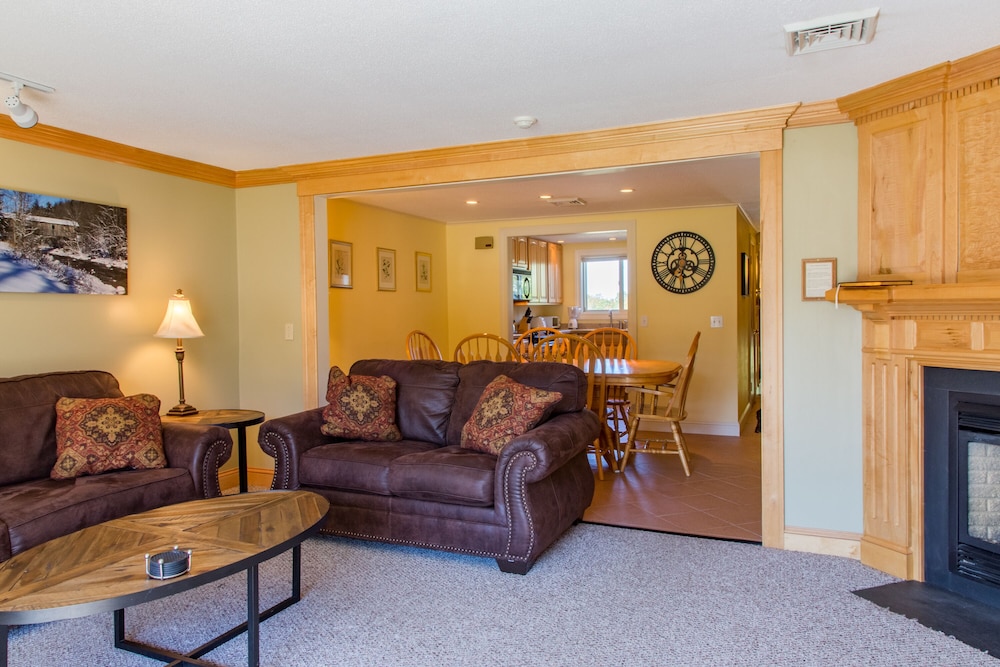 Smugglers' Notch Resort Private Suites - photo 68