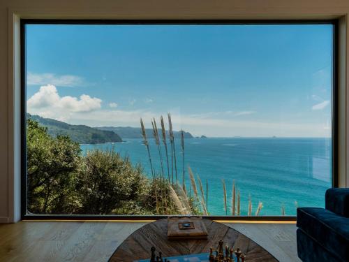 Purepure Tairua Holiday Home — 4-Star Luxury Hotel in Tairua, New Zealand