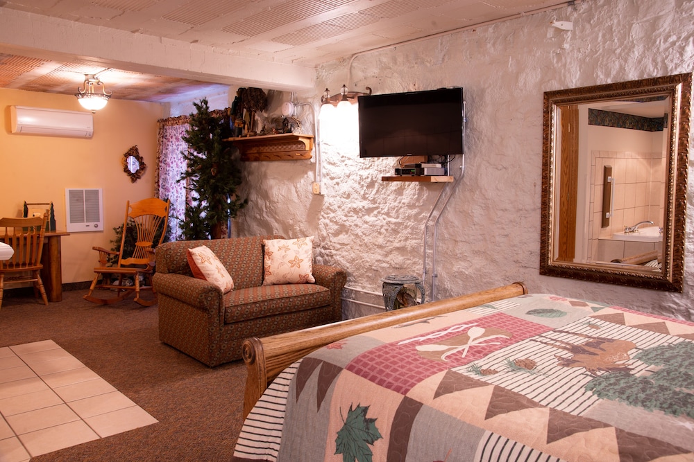 Stone Mill Hotel & Suites - photo 49