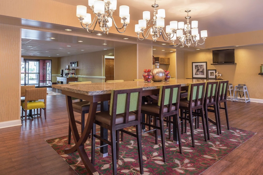 Hampton Inn Columbia Northeast Fort Jackson Area - photo 44