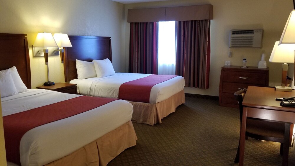 Red River Inn & Suites Fargo - photo 18