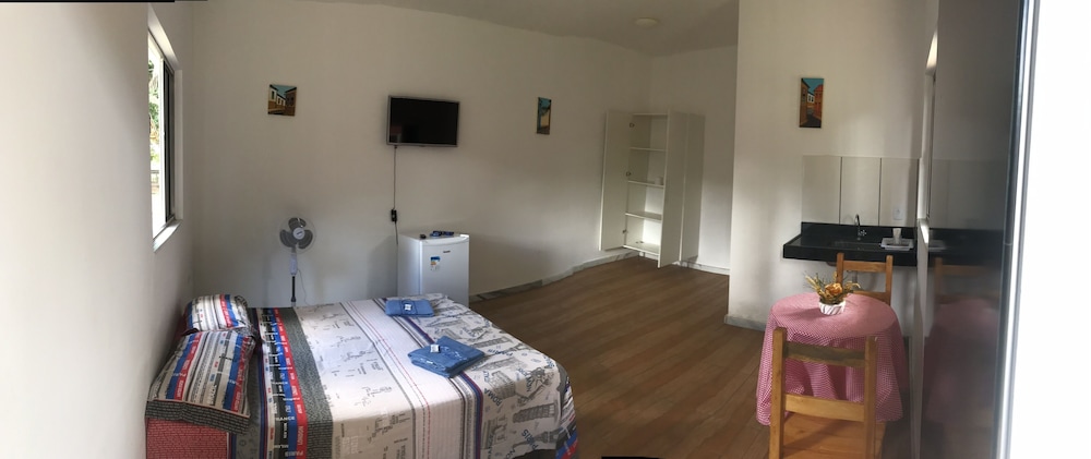 Pousada Tio Loco in Esmeraldas, Brasil