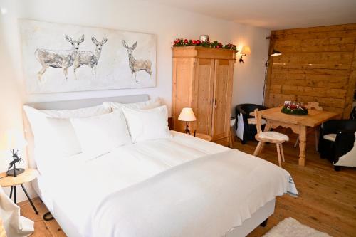 Residence Au Reduit Sankt Moritz — 4-Star Luxury Hotel in St. Moritz, Switzerland
