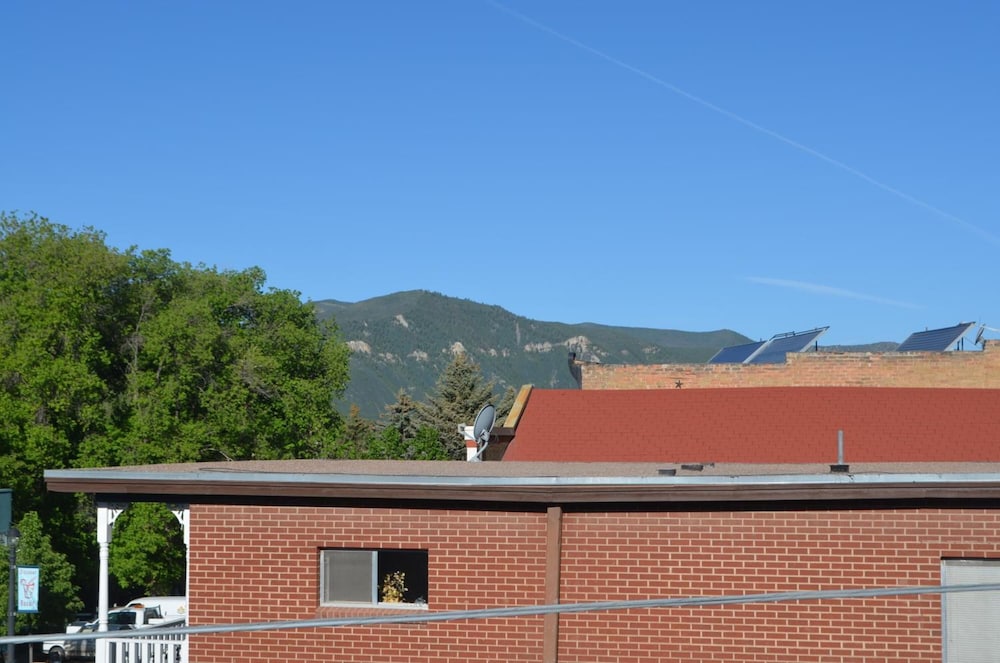Basalt Mountain Inn - photo 23