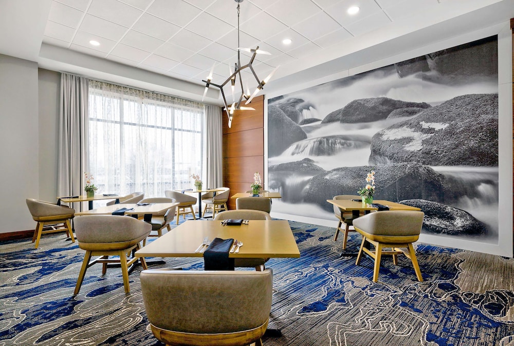 DoubleTree by Hilton Davenport - photo 50