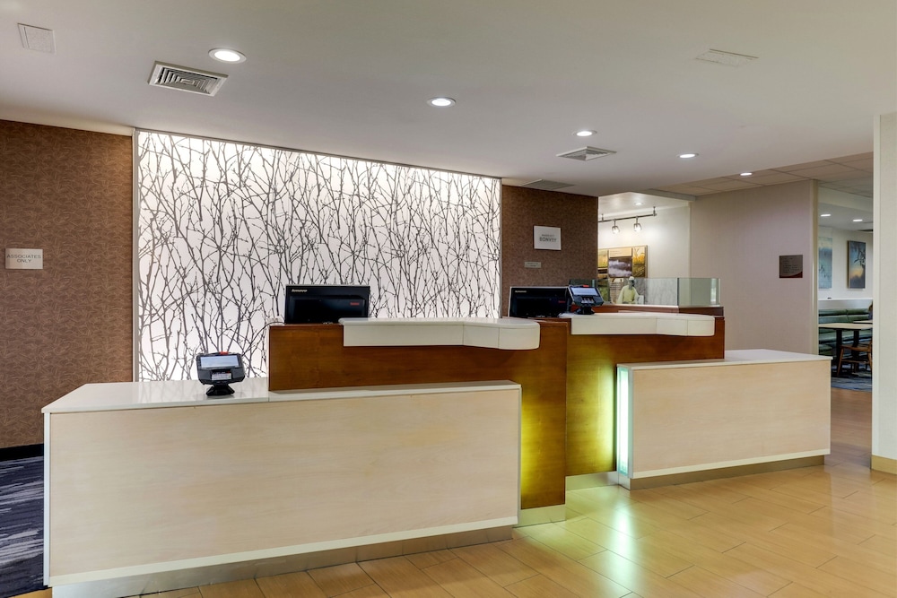 Fairfield Inn & Suites Hutchinson - photo 4