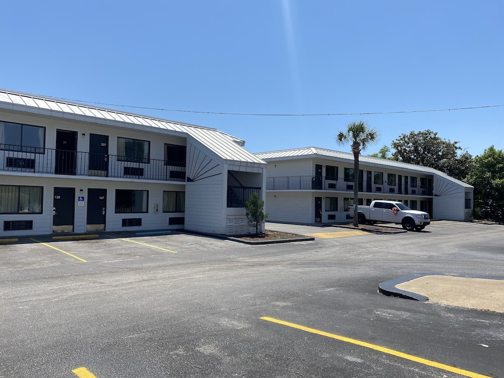 Village Inn Destin - photo 37