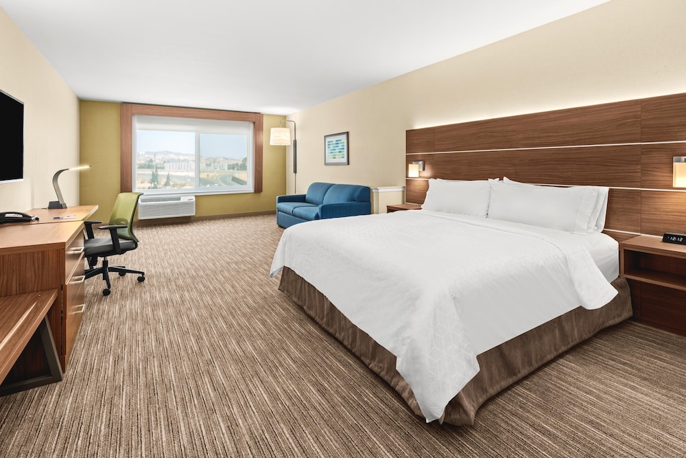 Holiday Inn Express & Suites Willows by IHG - photo 12