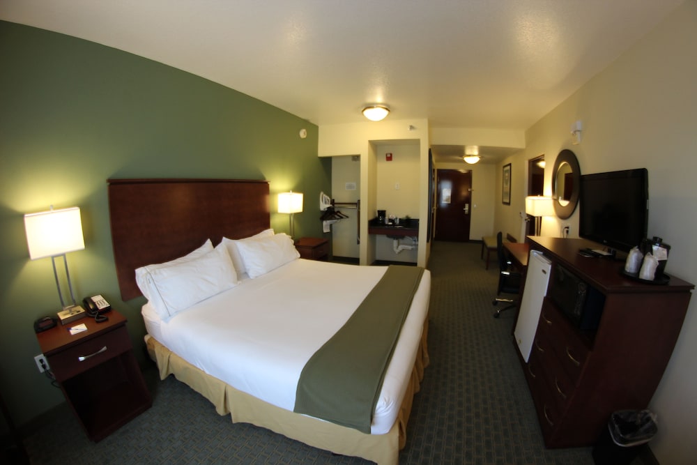 Holiday Inn Express & Suites Cocoa by IHG - photo 20