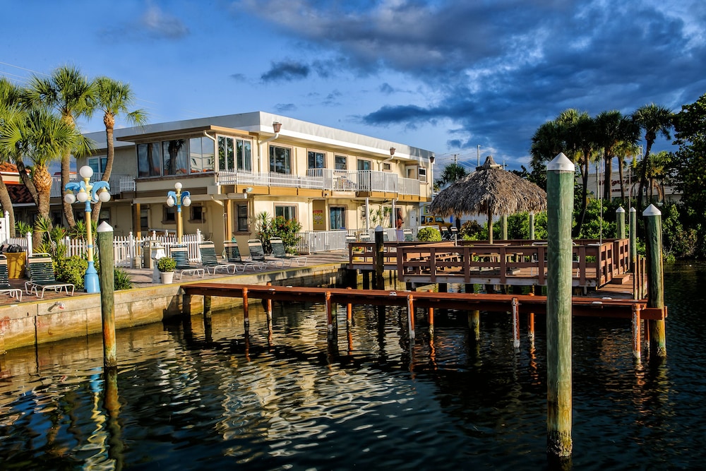 Bayview Plaza Waterfront Resort - photo 80