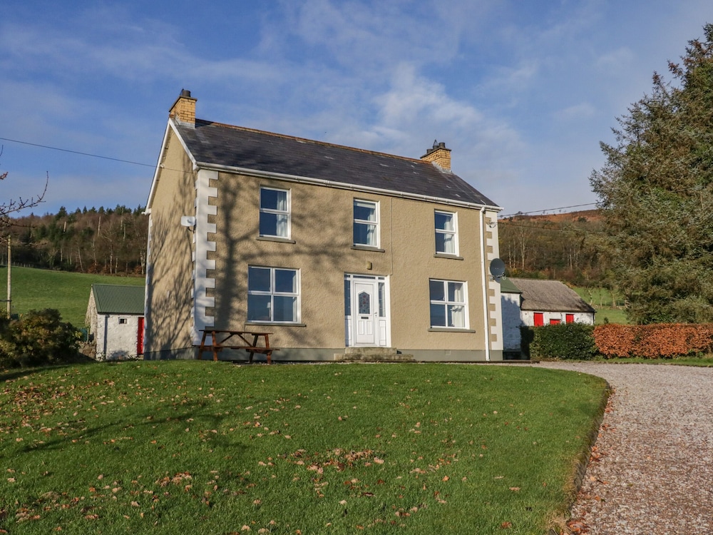 Alcorns Farmhouse — 4-Star Luxury Hotel in Letterkenny, Republic of Ireland