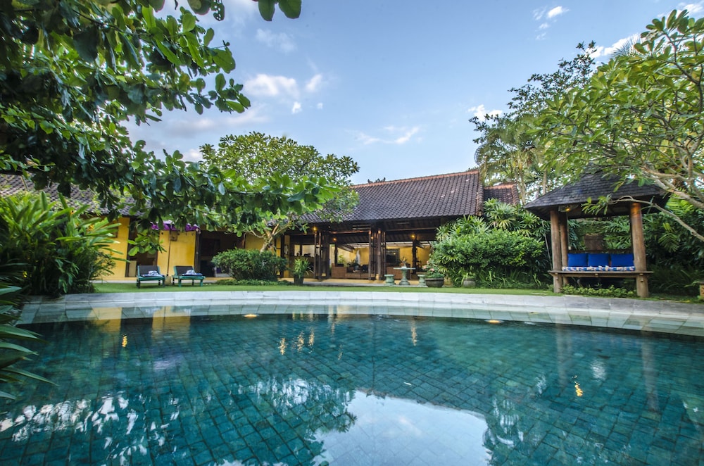 Quiet Cottage Style Villa in Umalas — 4-Star Luxury Hotel in Kerobokan, Indonesia