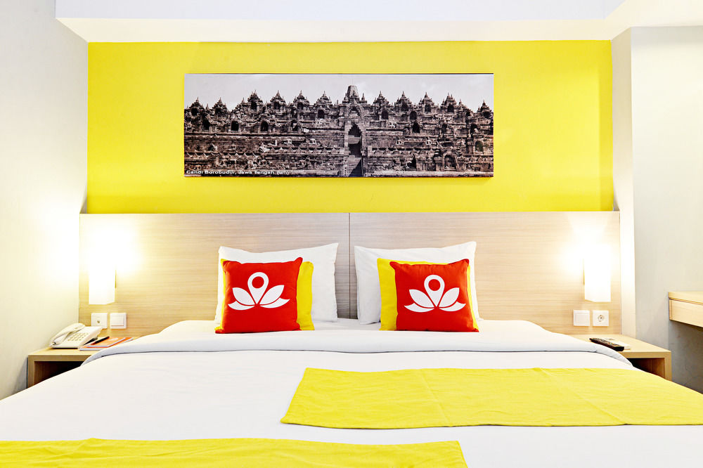 ZEN Rooms Tangerang Binong in Curug, Indonesia