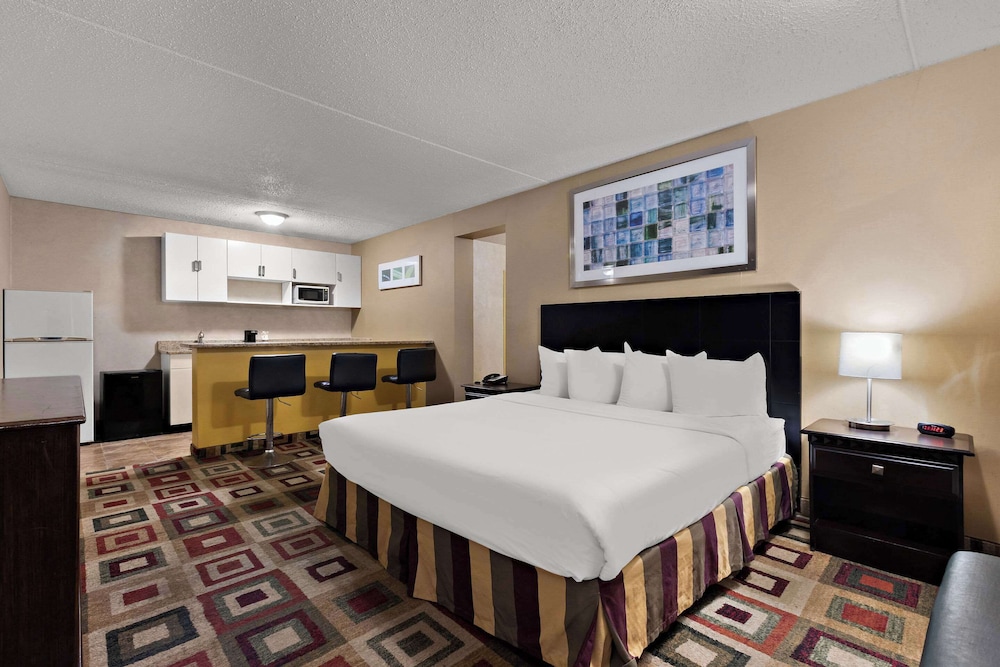Quality Inn Wayne - photo 18
