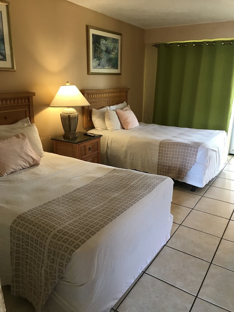 Makai Beach Lodge - photo 10