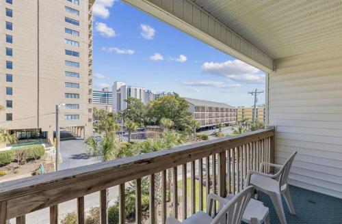 Cozy Beach Condo Pool Sm Dogs ok FREE Tickets D31 — 4-Star Luxury Hotel in Myrtle Beach, United States
