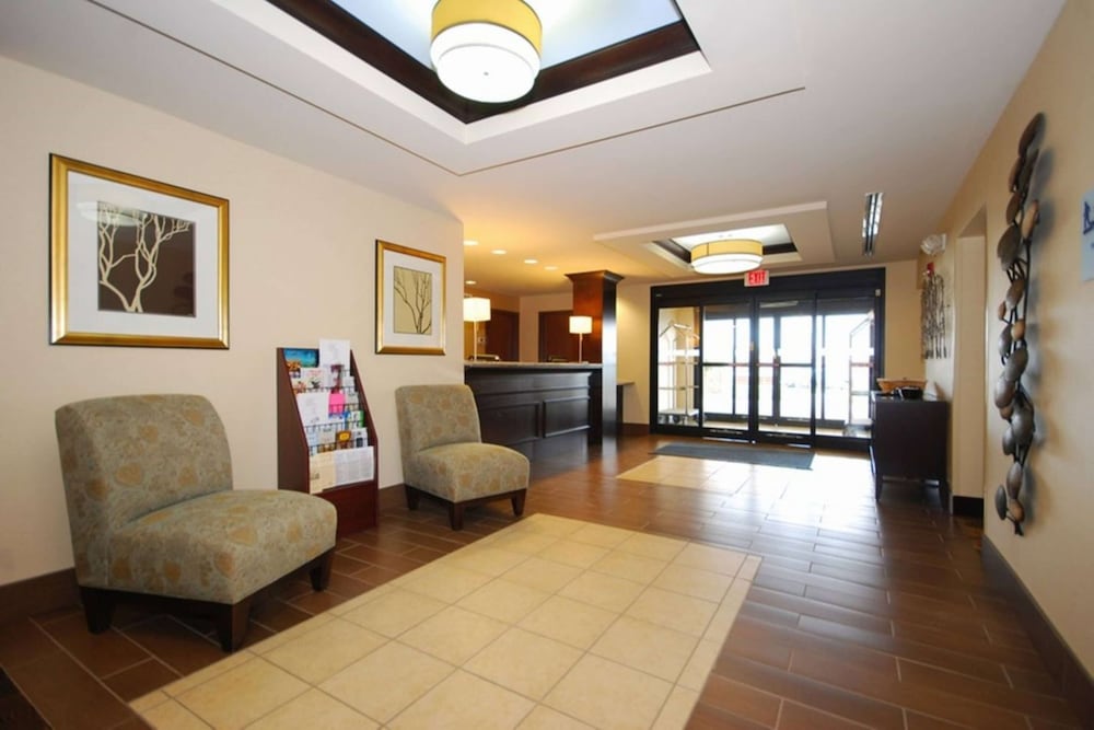 Wingate by Wyndham Kittanning - photo 3