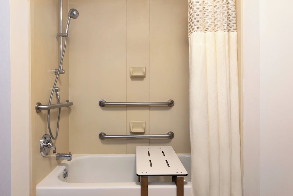 Summit Suites - photo 26