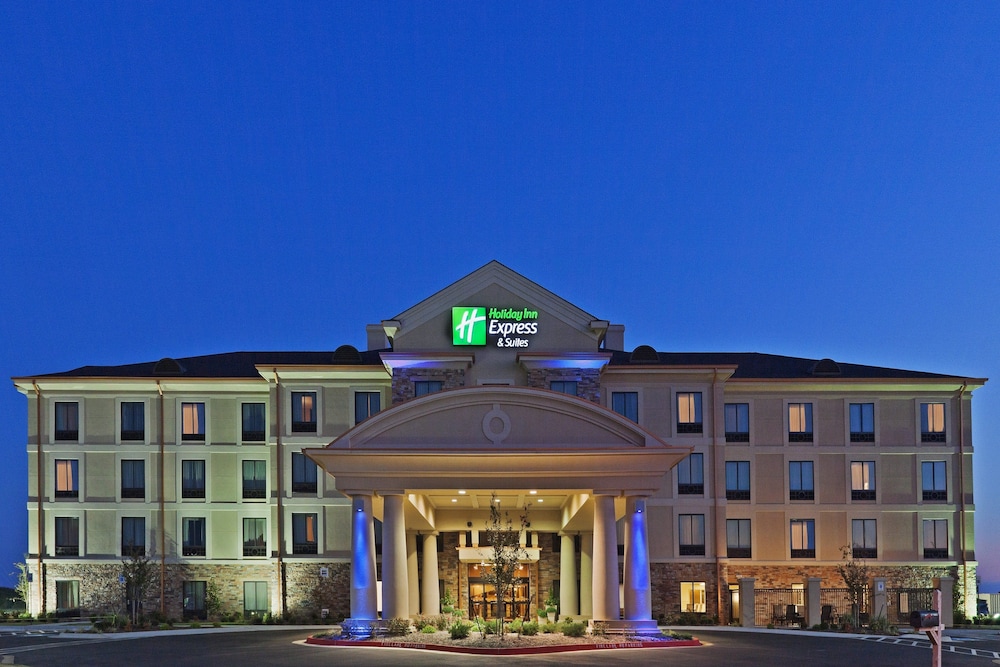Holiday Inn Express Hotel & Suites POTEAU by IHG — hotel in Poteau