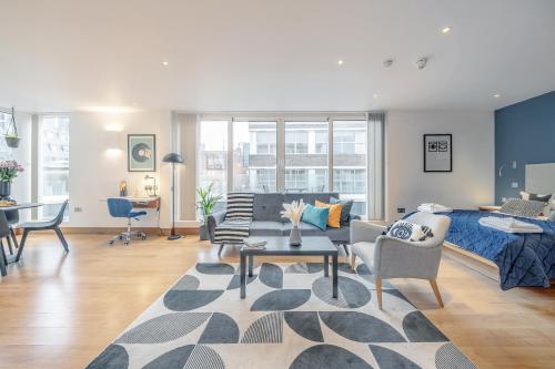 Stay Kula London Tower Hill — eco-hotel in London
