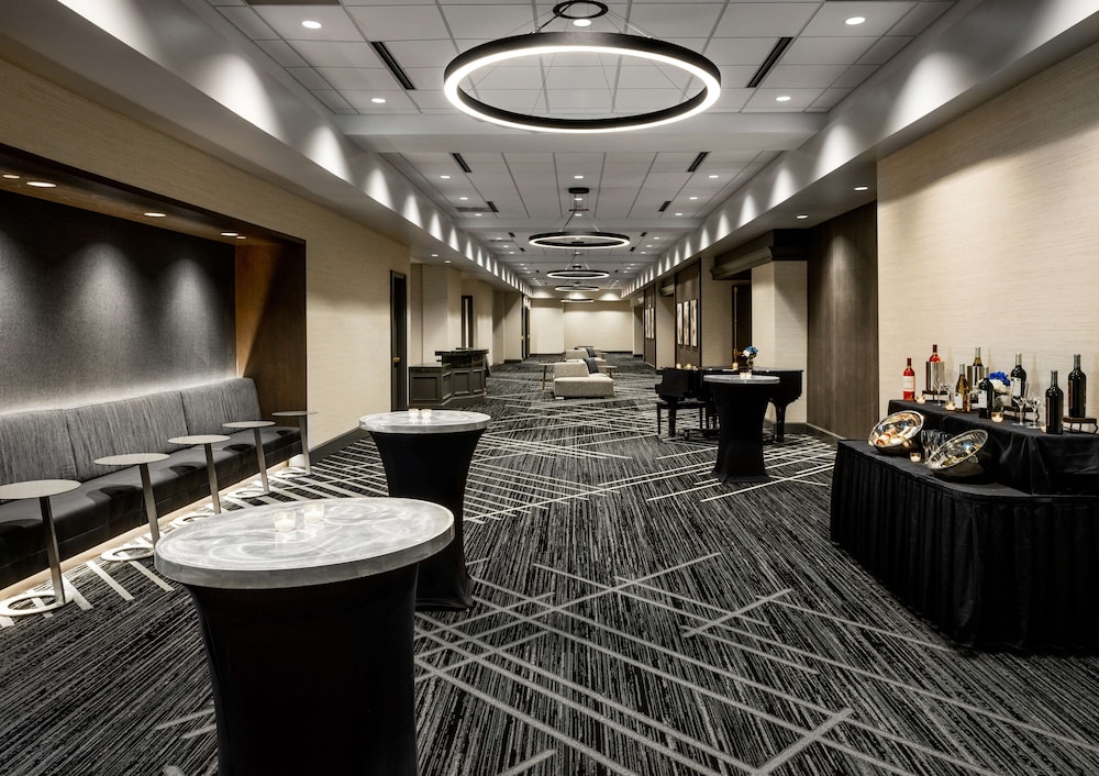 Hilton Charlotte Airport - photo 56
