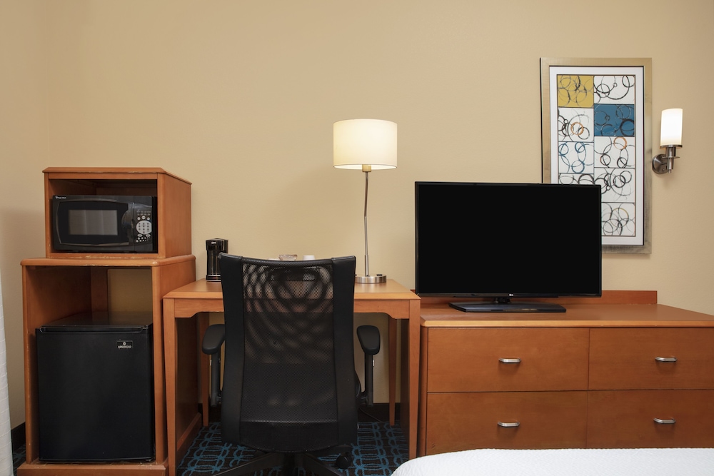 Fairfield Inn & Suites by Marriott Augusta - photo 11