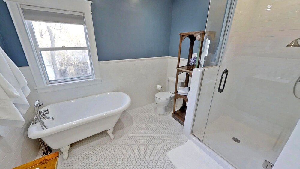 Linden Hills Luxury Charmer - photo 19