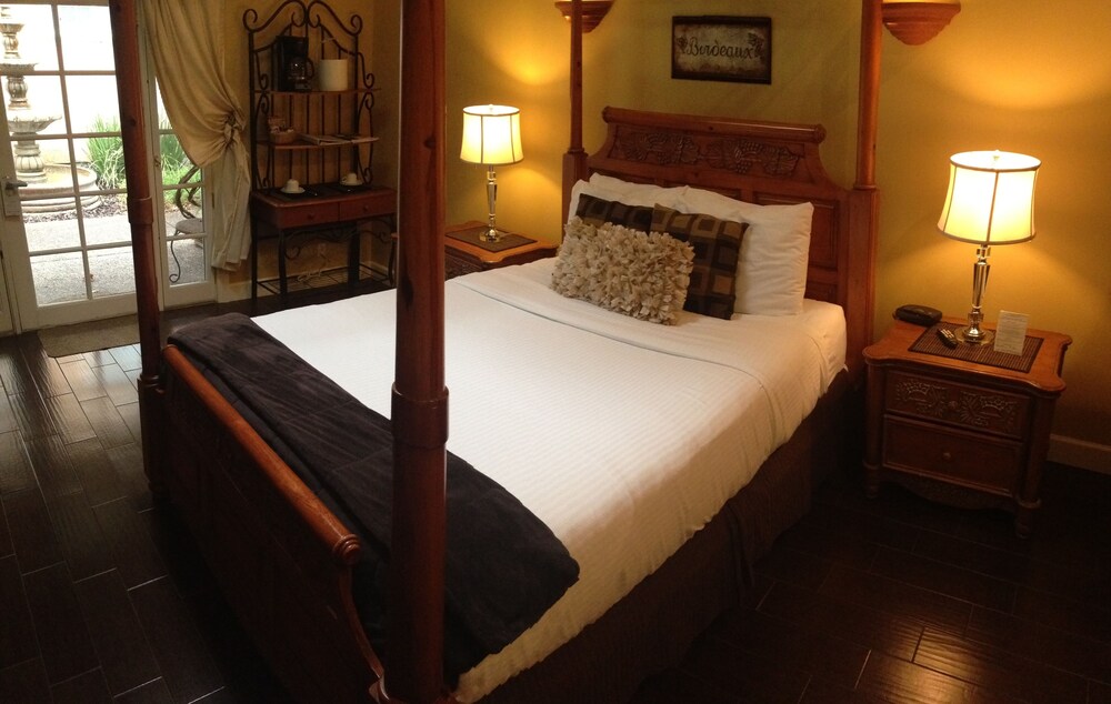 Glen Ellen Inn — Napa