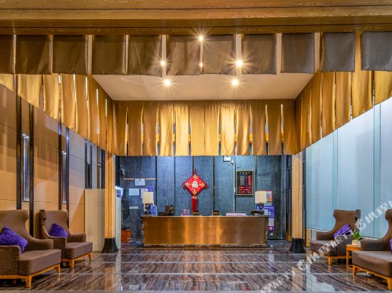 Mingyue Hotel in Dongguan, People's Republic of China