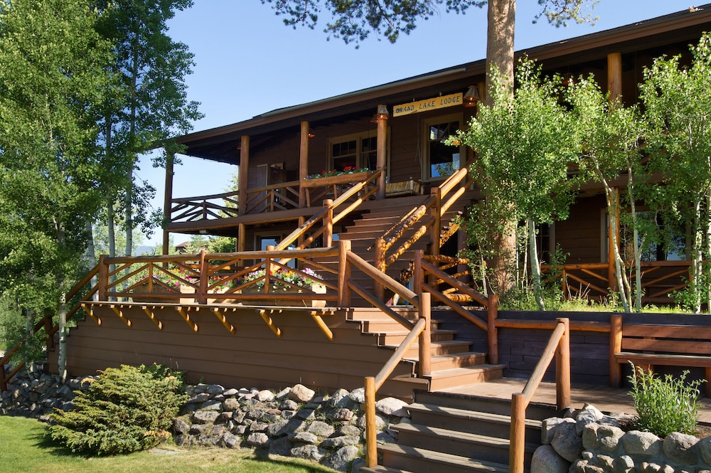 Grand Lake Lodge - photo 2