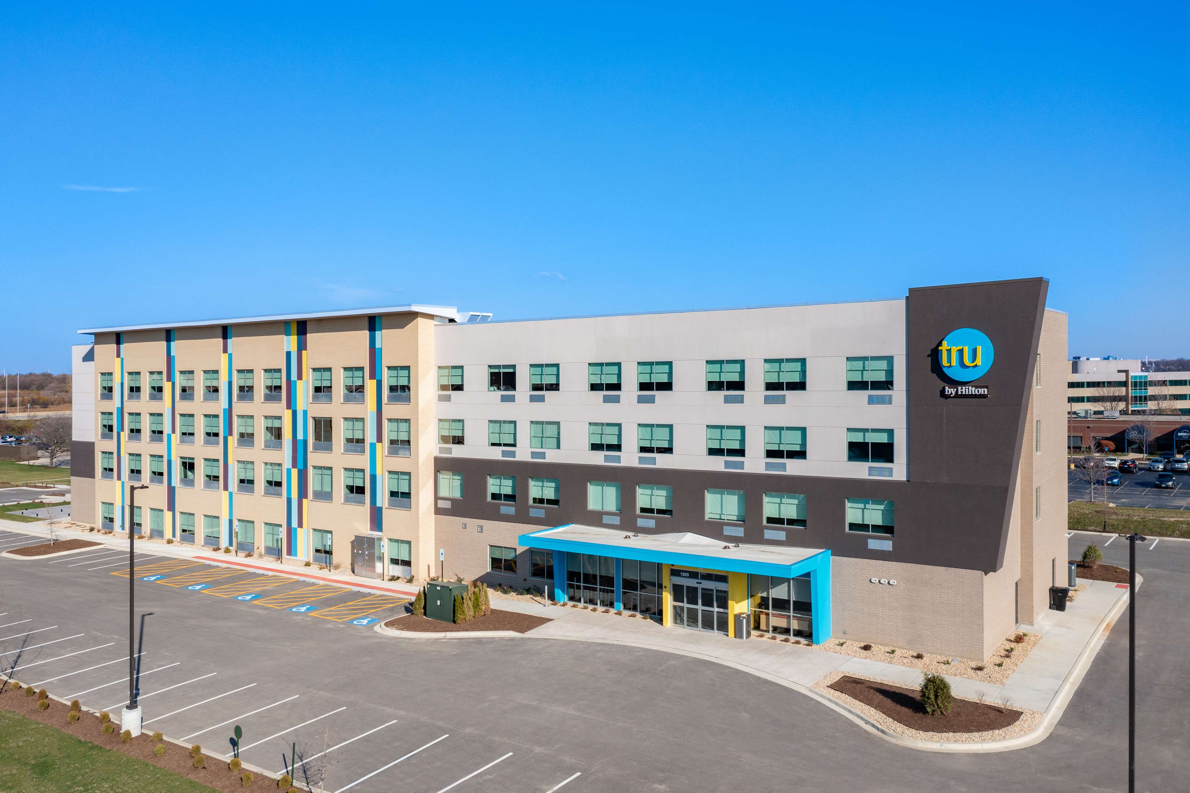 Tru by Hilton Naperville Chicago - featured photo