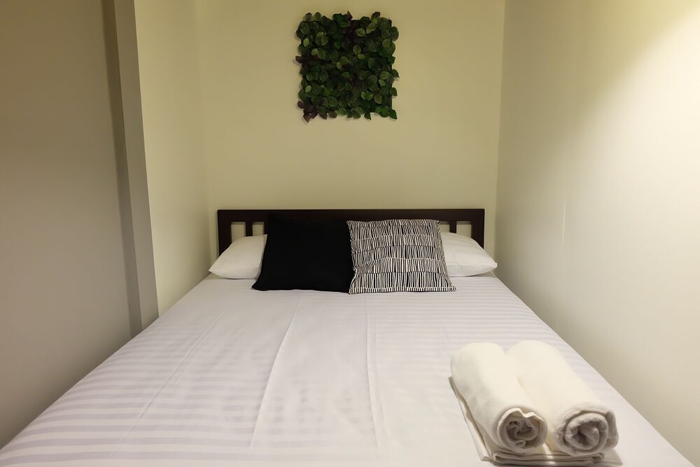 Manii Hostel Asoke