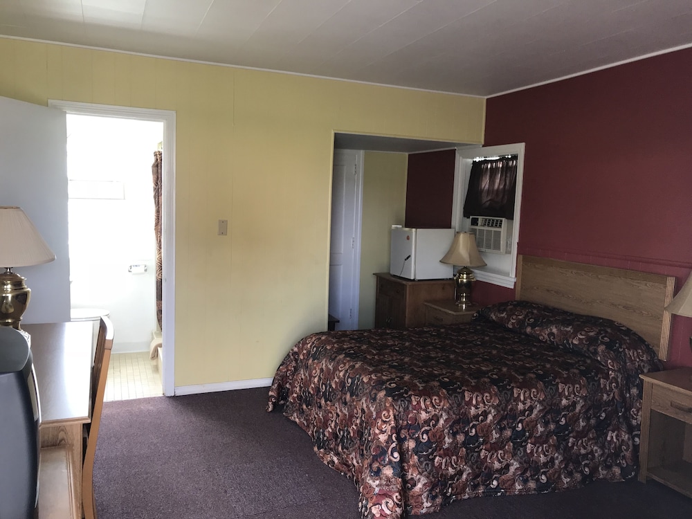 Crest Motel - photo 3